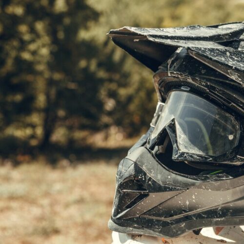 Najlepsze lekkie kaski na gravel – 5 polecanych modeli